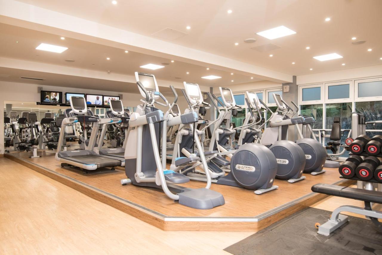 Regency Park Hotel, Health Club & Spa Thatcham Bagian luar foto