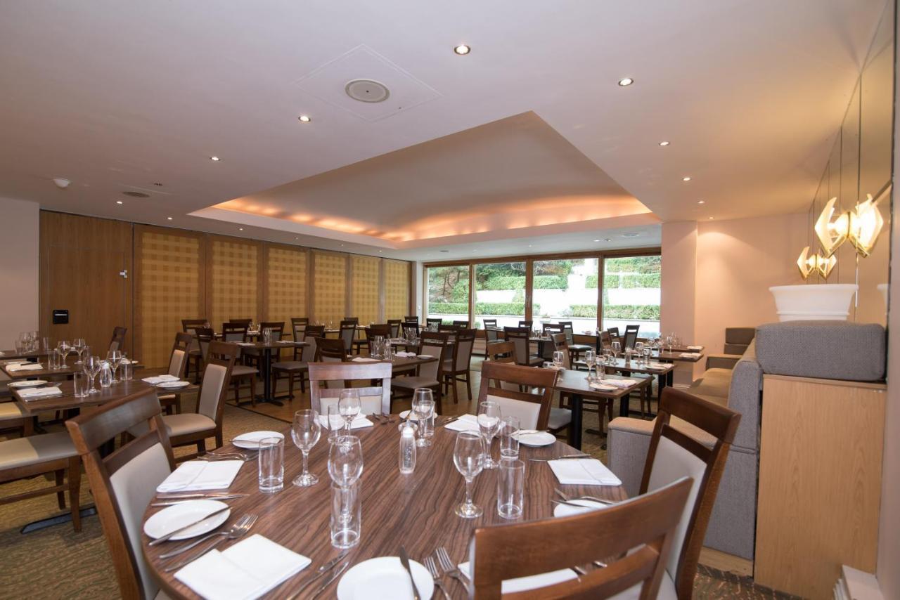 Regency Park Hotel, Health Club & Spa Thatcham Bagian luar foto